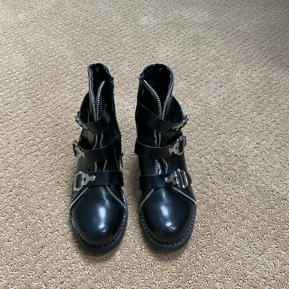 Donna Moda Black Buckle Boots REAL LEATHER bought in Italy.